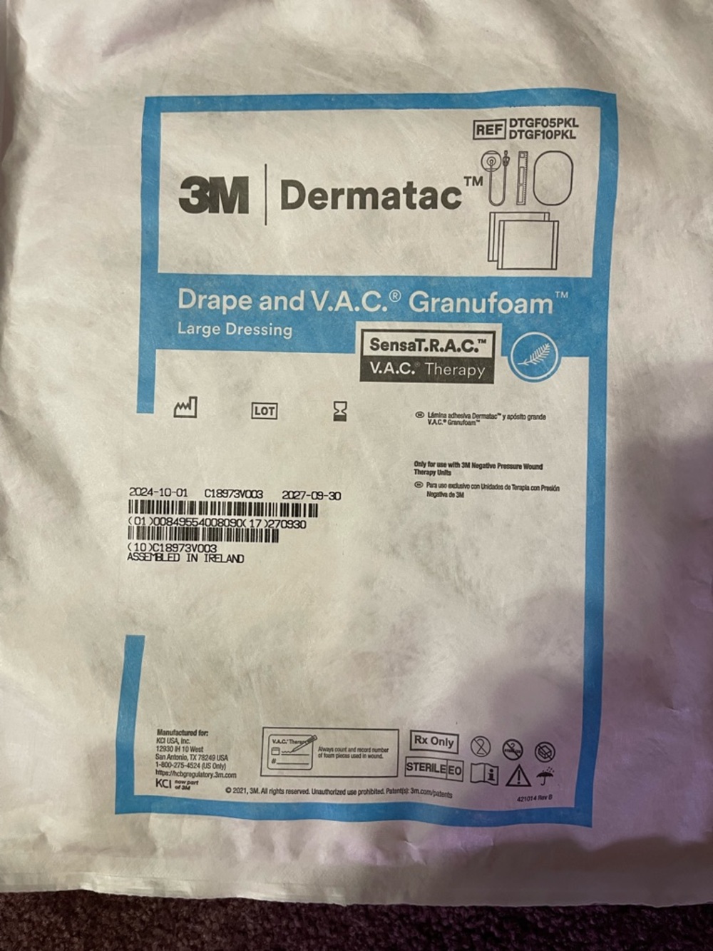 3M Dermatac Drape and V.A.C. Granufoam - Large Dressing (White/Blue). New !